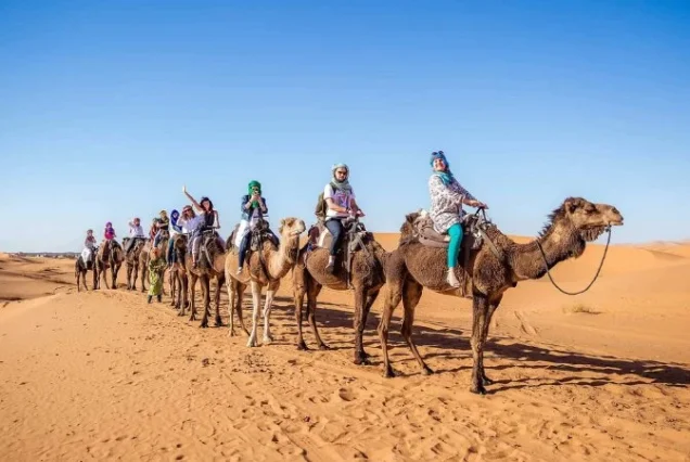 5 días desde Marrakech al desierto Merzouga y Ouzina